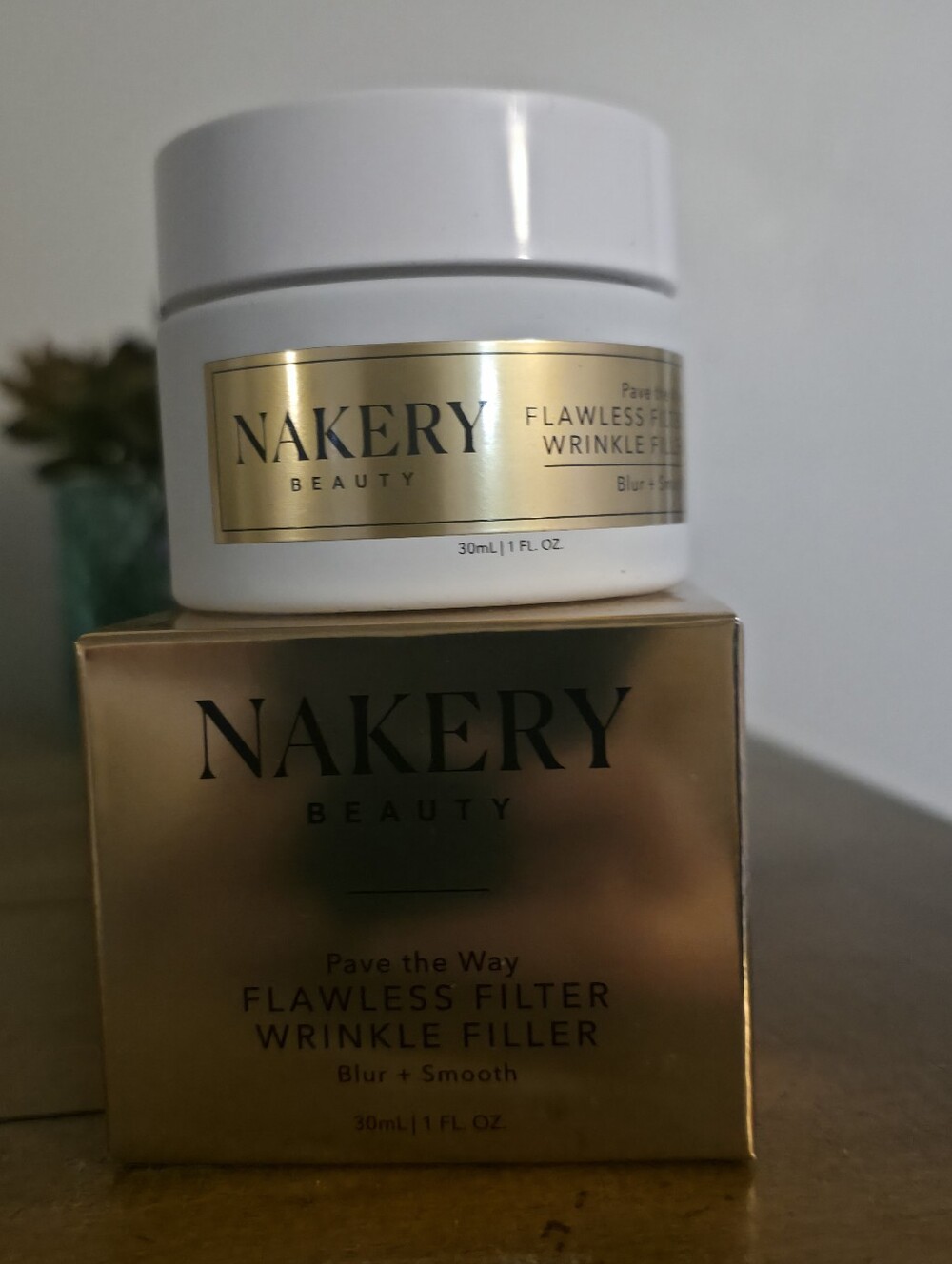 Nakery Flawless Filter Wrinkle Filler - White & Gold